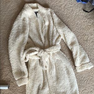 Cozy Short Cream Robe